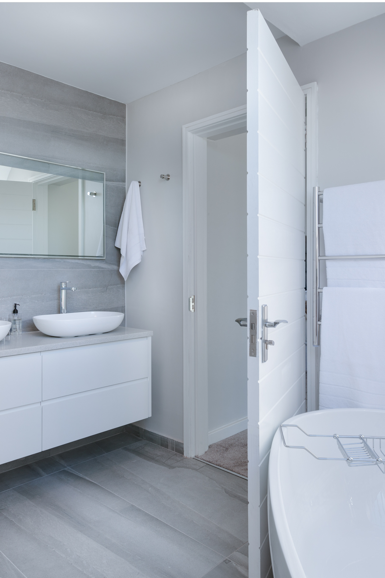 Bathroom Cleaning (Premium)